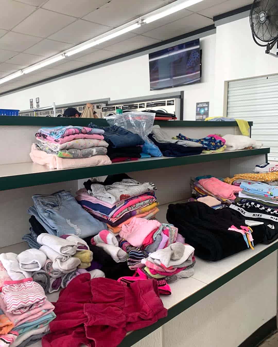 Top rated wash and fold drop-off laundromat in Culver City, CA